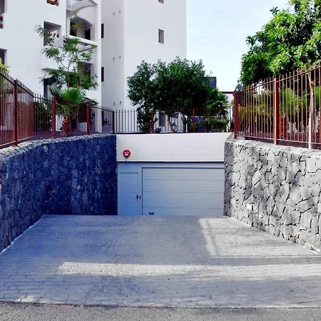 Ancor 0-3 Pool View 1b *